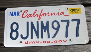 California Lipstick License Plate 2020 DMV