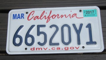 California Lipstick License Plate 2017 DMV