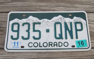 Colorado Mountain Scene License Plate 2016 935 QNP