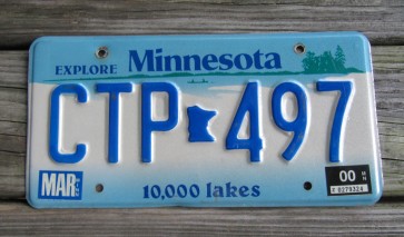 Minnesota Explore Minnesota 10,000 Lakes License Plate 2000