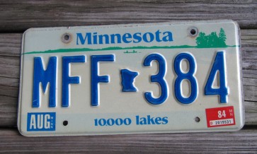 Minnesota Explore Minnesota 10,000 Lakes License Plate 1984