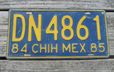Chihuahua Mexico Blue Yellow License Plate 1985