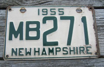 New Hampshire Green White License Plate Live Free or Die 1955