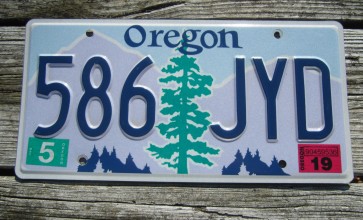  Oregon Tree and Mountains License Plate 2019