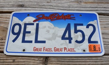 South Dakota Great Faces Great Places License Plate 2014