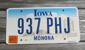 Iowa Farm Scene License Plate Monona County 2006