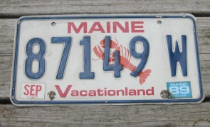 Maine Lobster License Plate 1989