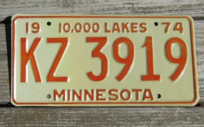 Minnesota Orange White 10,000 Lakes Plate 1974