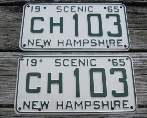 New Hampshire Green White License Plate Pair Scenic 1965