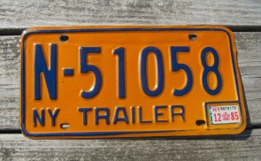 New York Blue Yellow License Plate 1985