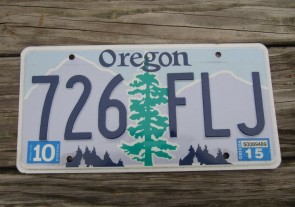Oregon Tree and Mountains License Plate 2015