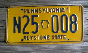 Pennsylvania Blue Yellow Keystone State License Plate 1977