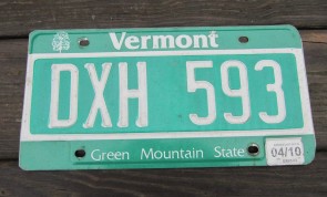 Vermont Green Mountain State License Plate 2010 DXH 593